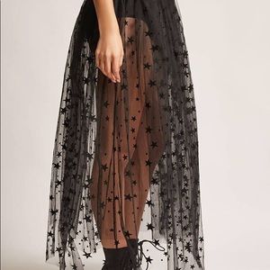 ‼️ISO star maxi skirt‼️